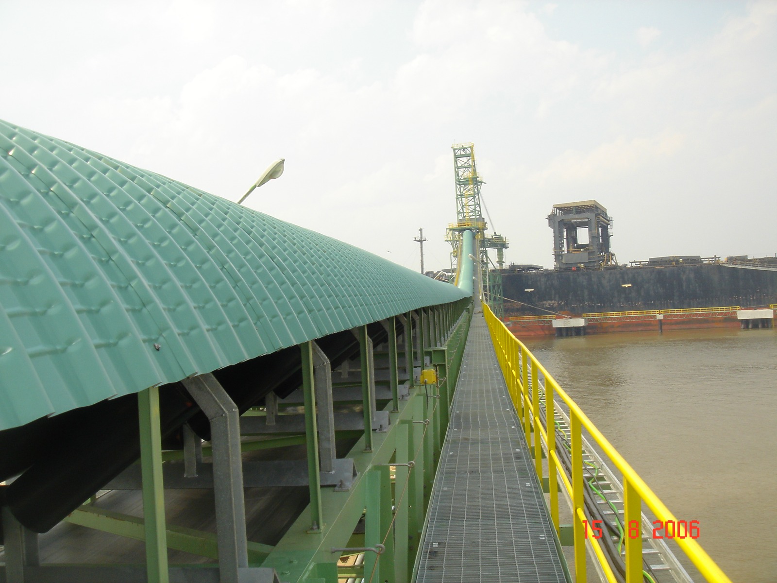 Covered Riverside Loadout Conveyor (2006)