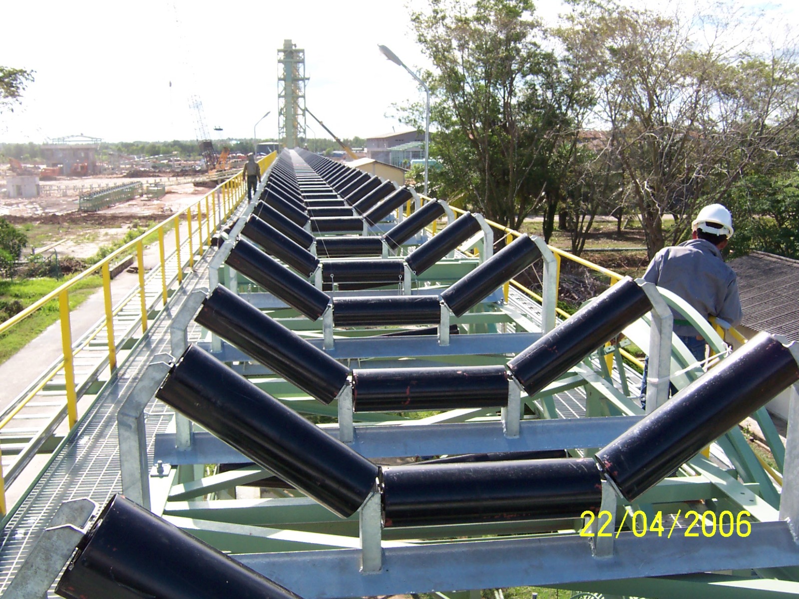 Green Trussed Conveyor Erection (2006)
